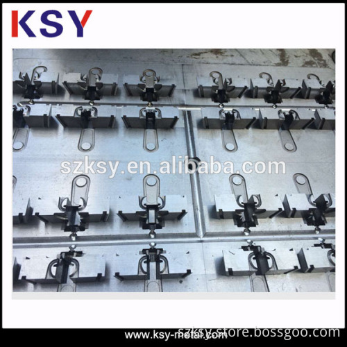 Plastic zipper slider injection mould maker